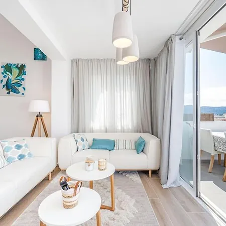 Luxury House In Villa Roses
